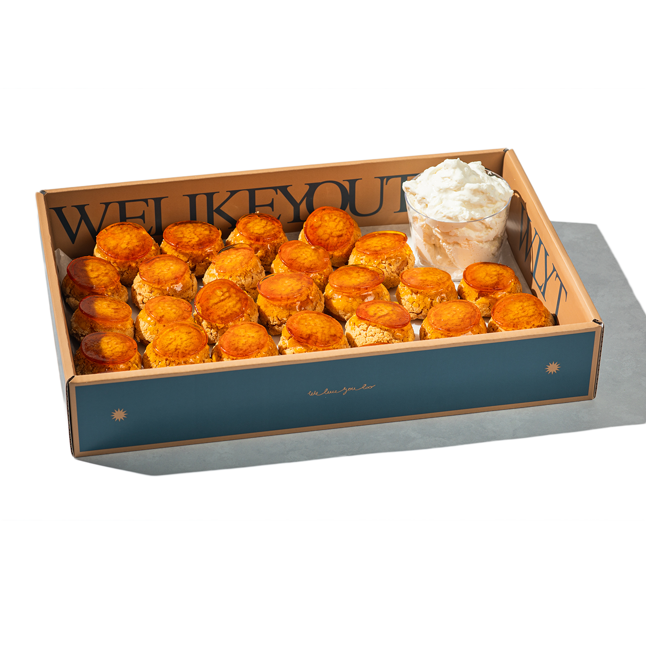 מגש פחזניות וקצפת